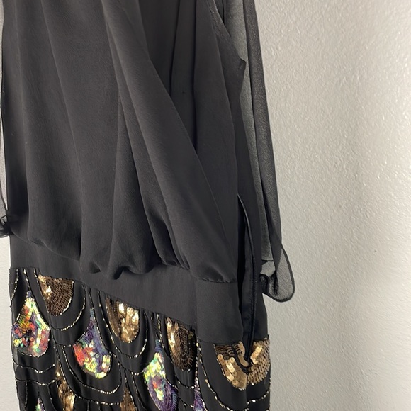 Betsy & Adams sequin open back fancy dress ladies Black and Gold Sequin Dress - Picture 6 of 8